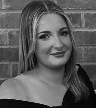 Olivia – Bridal Consultant